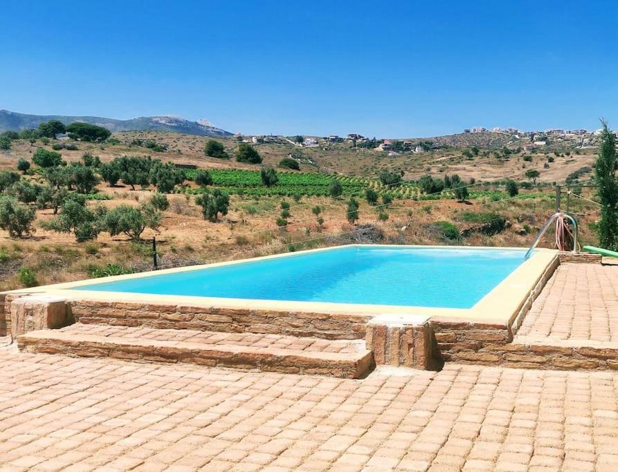 Summer House With A Pool Near Sea, Port & Airport Apartment Rafina  Ngoại thất bức ảnh