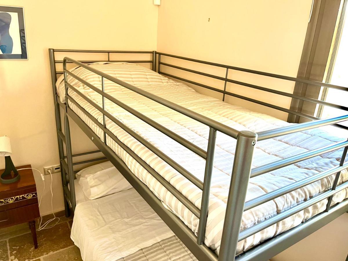Summer House With A Pool Near Sea, Port & Airport Apartment Rafina  Ngoại thất bức ảnh